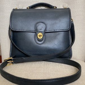 Vintage Coach Willis Station Bag